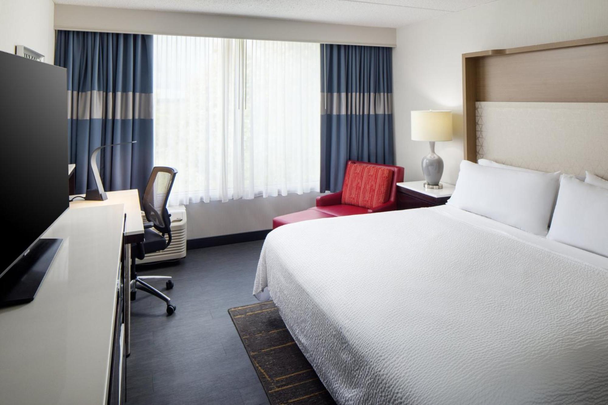 Holiday Inn Weirton-Steubenville Area Esterno foto