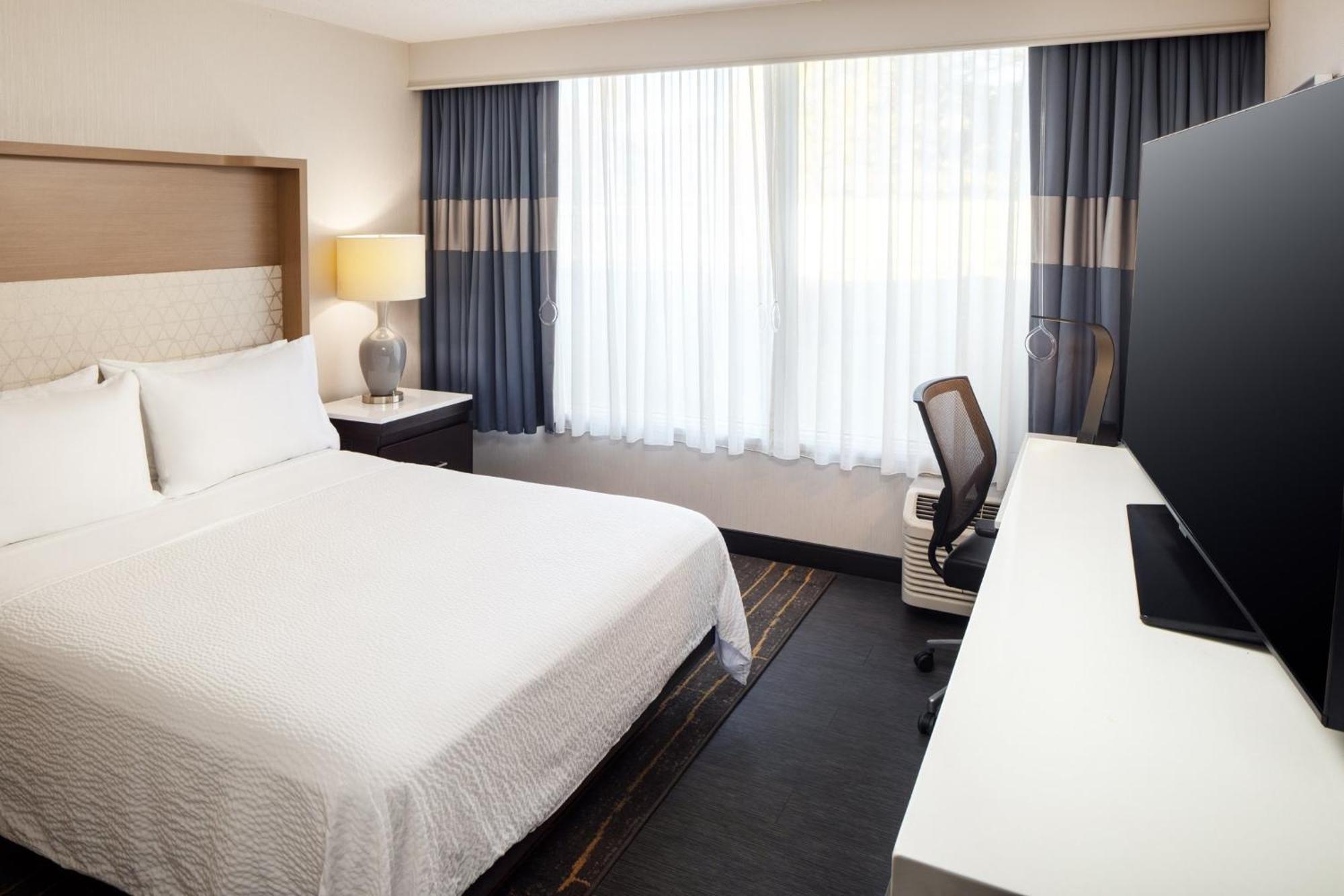 Holiday Inn Weirton-Steubenville Area Esterno foto