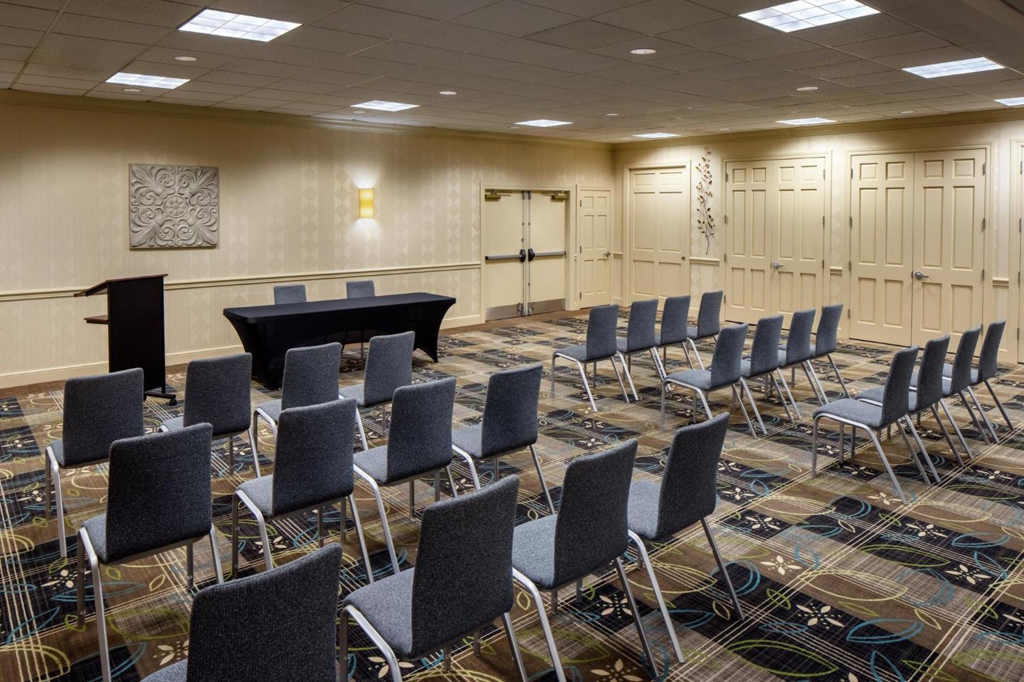 Holiday Inn Weirton-Steubenville Area Esterno foto