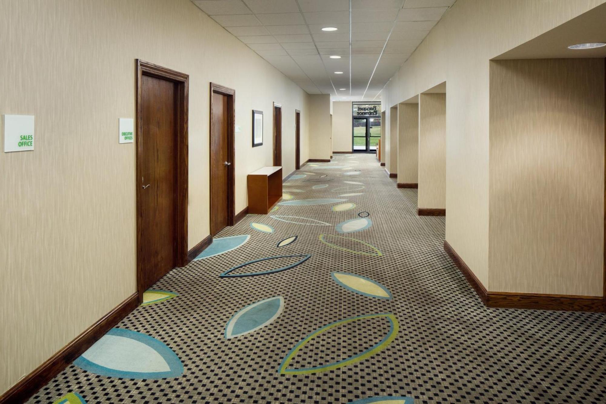 Holiday Inn Weirton-Steubenville Area Esterno foto
