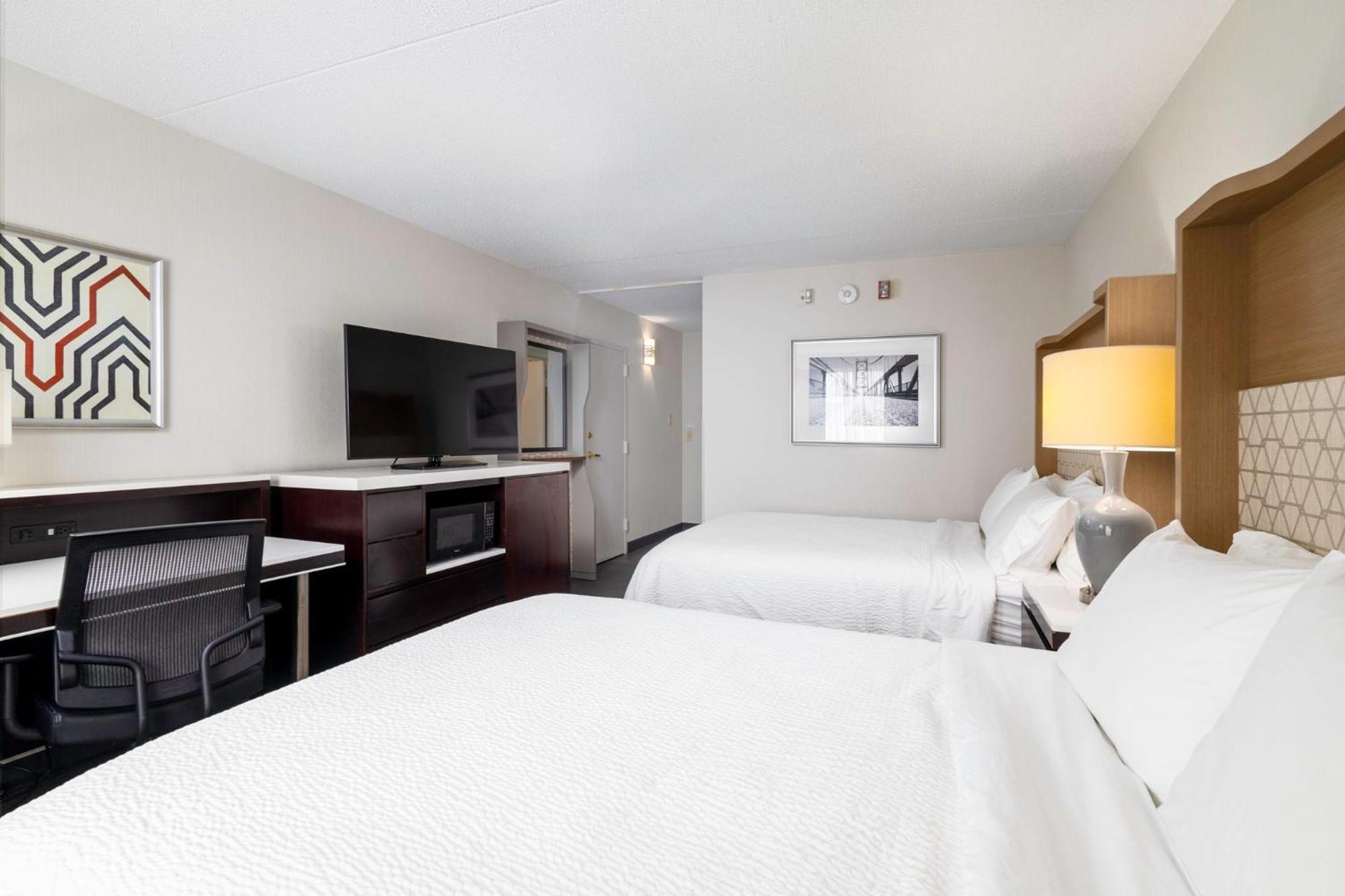 Holiday Inn Weirton-Steubenville Area Esterno foto