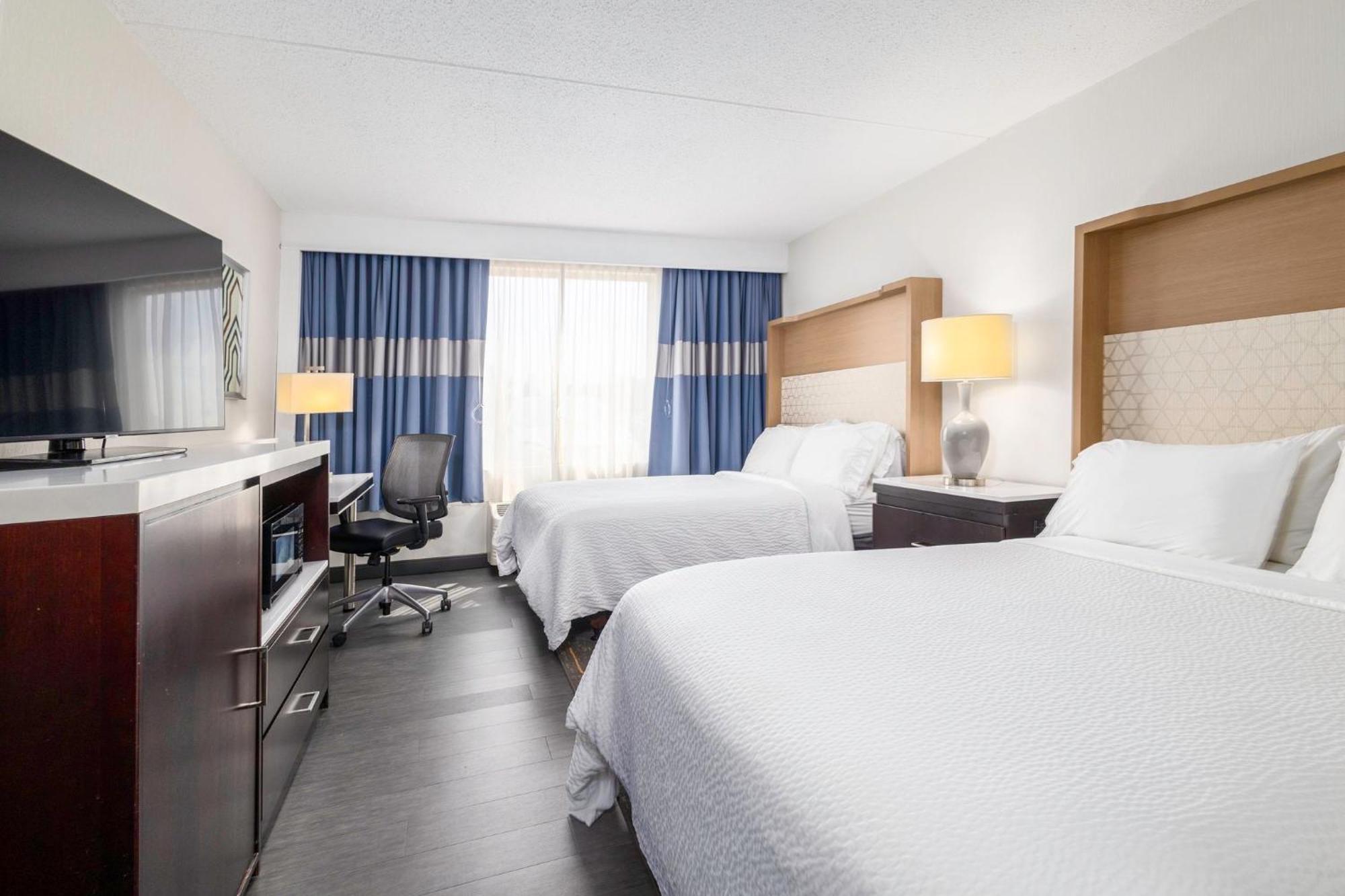 Holiday Inn Weirton-Steubenville Area Esterno foto