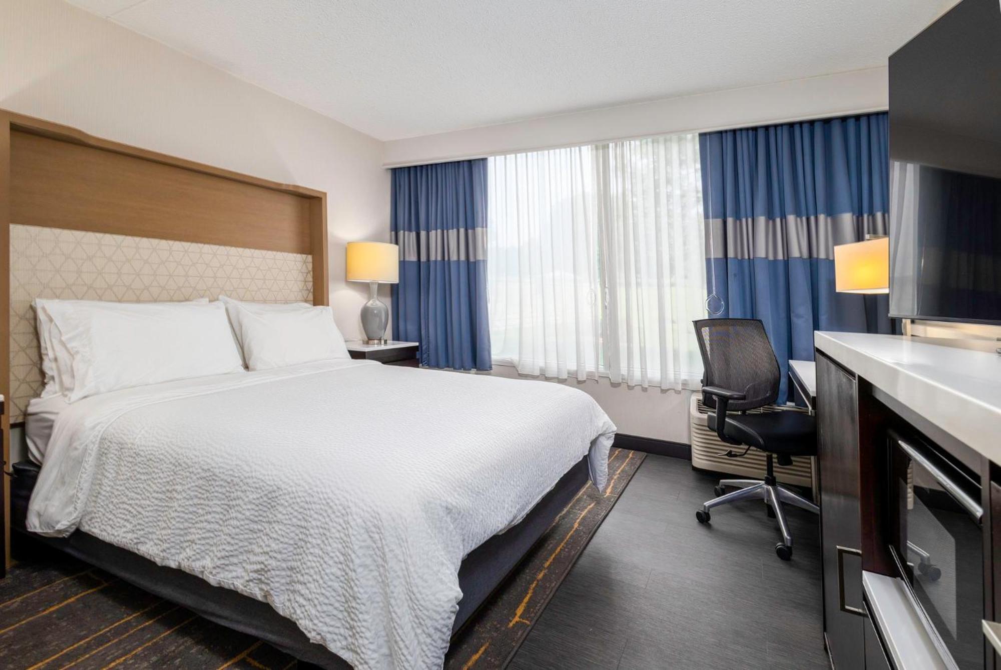 Holiday Inn Weirton-Steubenville Area Esterno foto